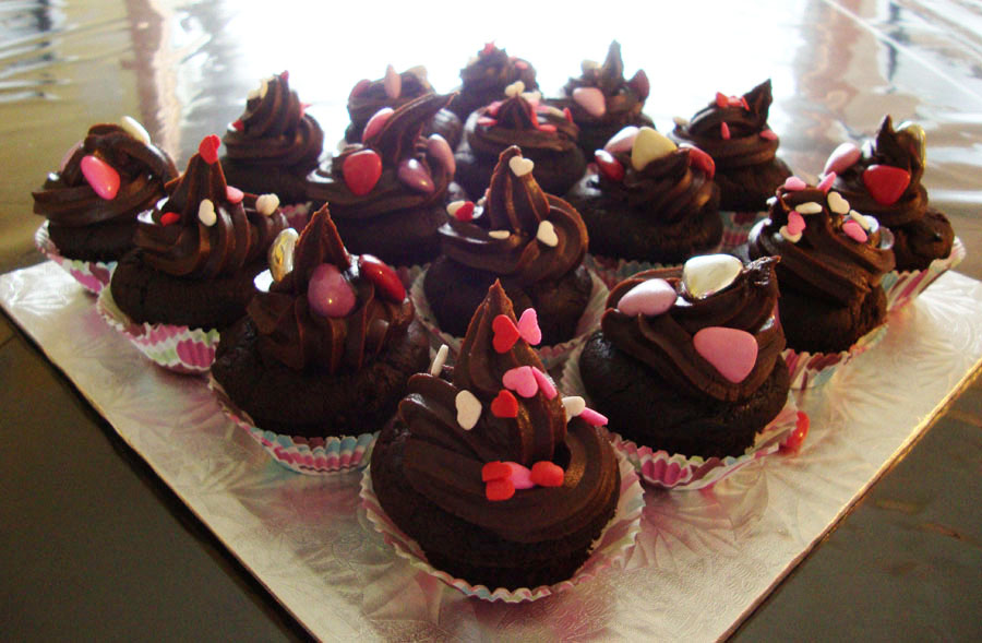 Cupcakes au chocolat et ses garnitures - Josée di Stasio